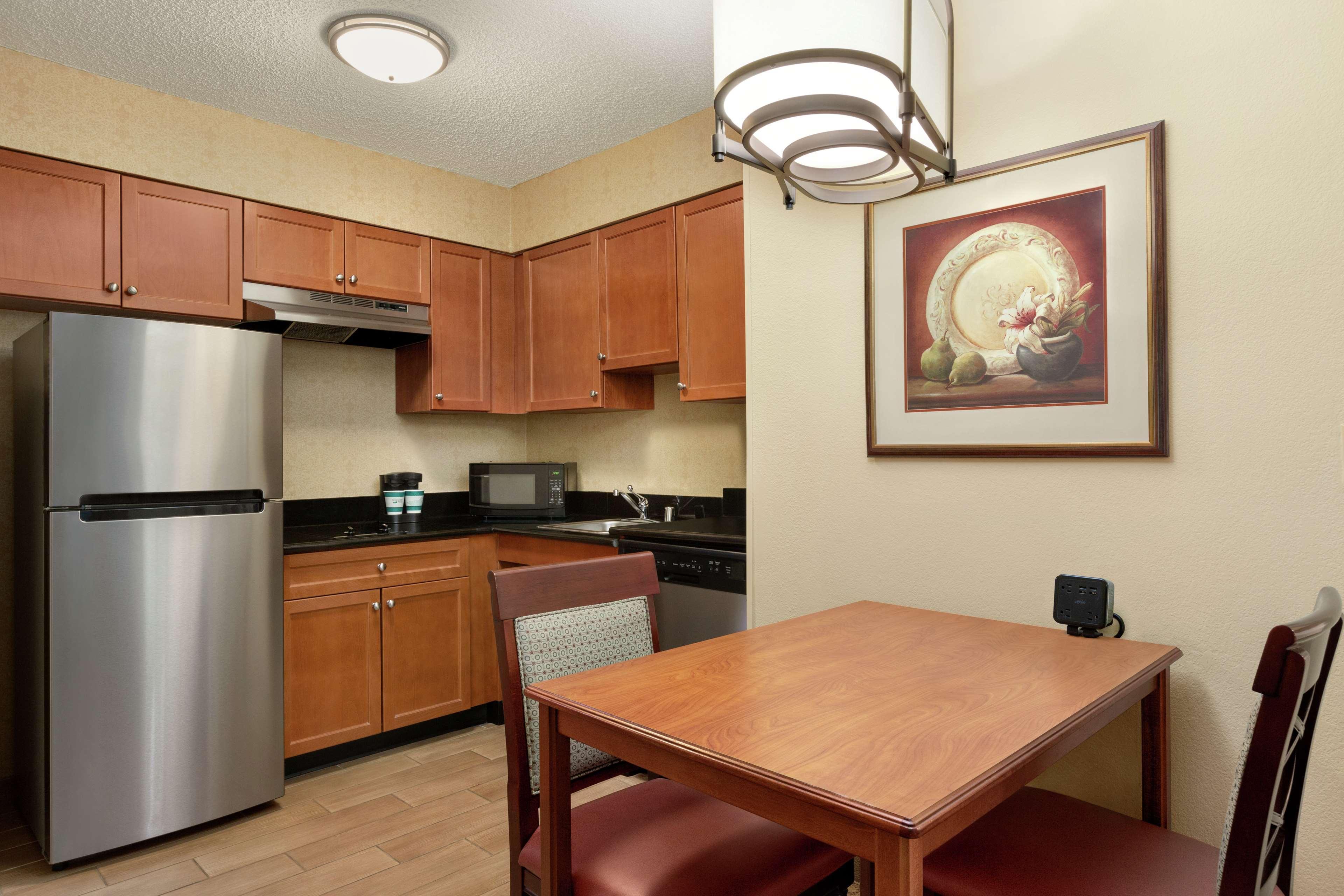 Homewood Suites By Hilton Dallas-Park Central Area מראה חיצוני תמונה