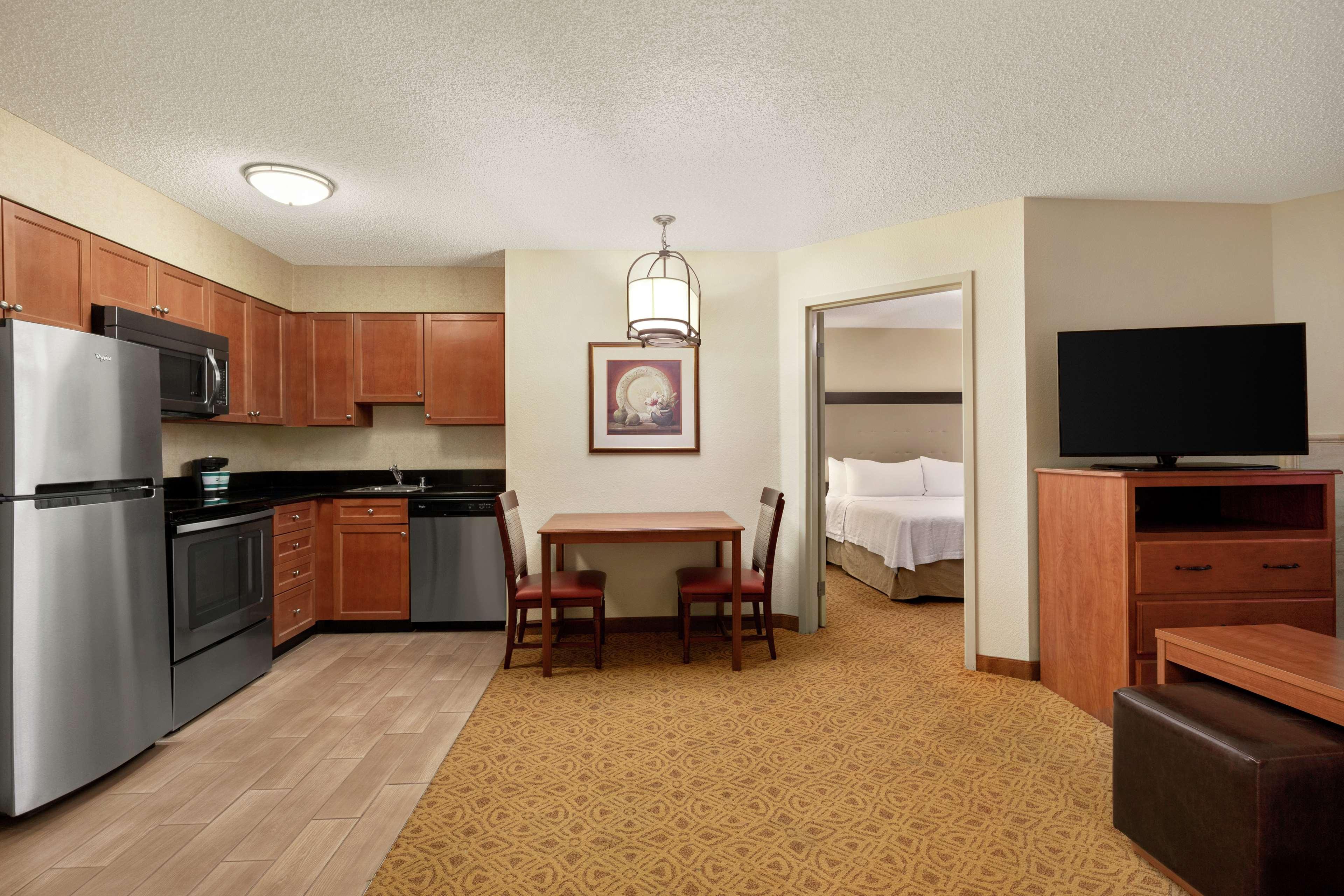 Homewood Suites By Hilton Dallas-Park Central Area מראה חיצוני תמונה