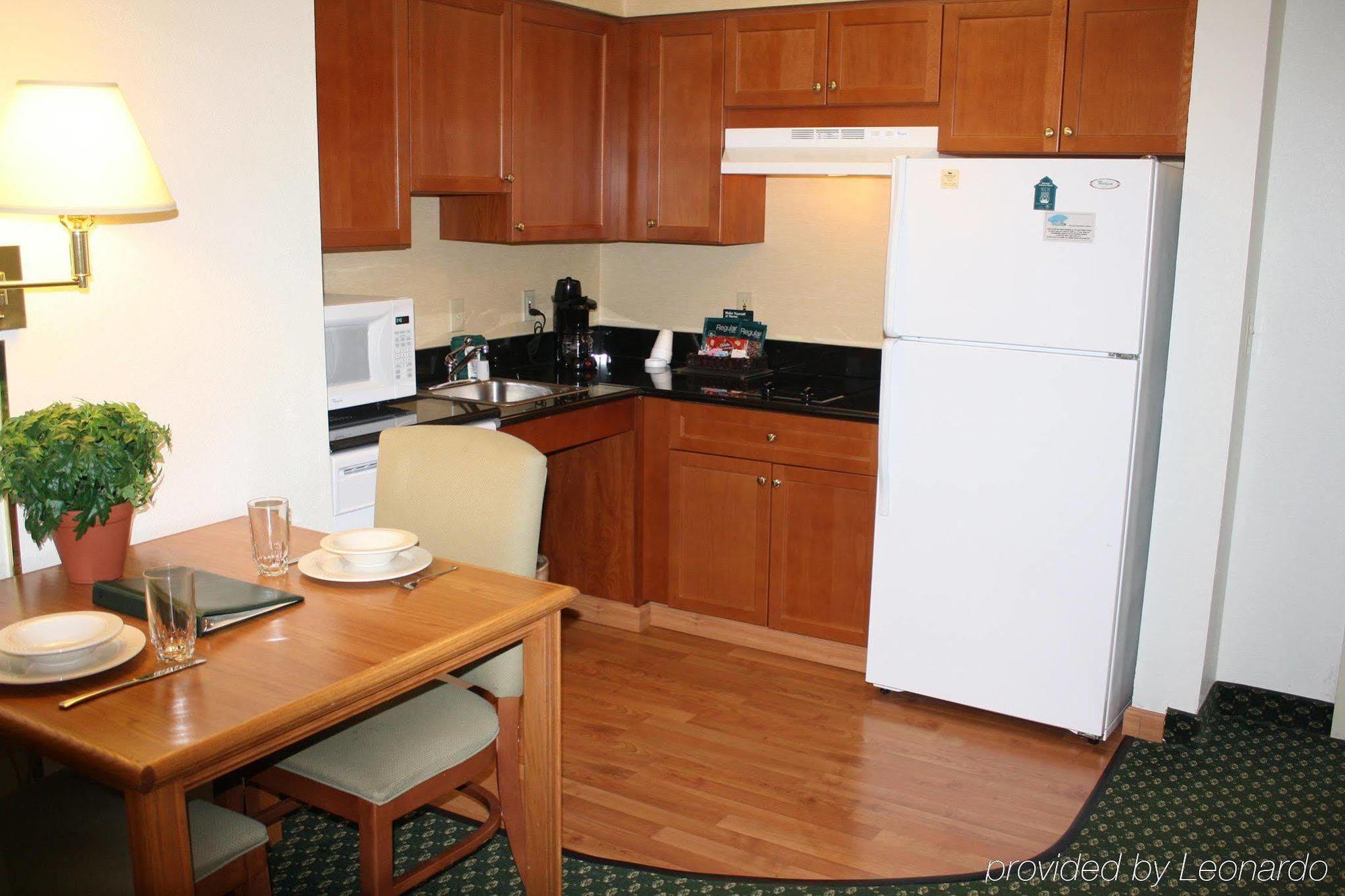 Homewood Suites By Hilton Dallas-Park Central Area חדר תמונה